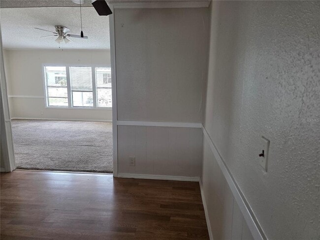 Building Photo - 9919 Scepter Ave