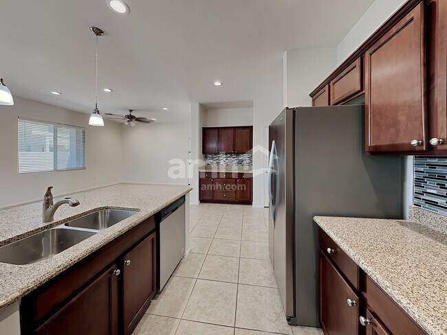 Foto del edificio - 1021 E Lumberjack Trail