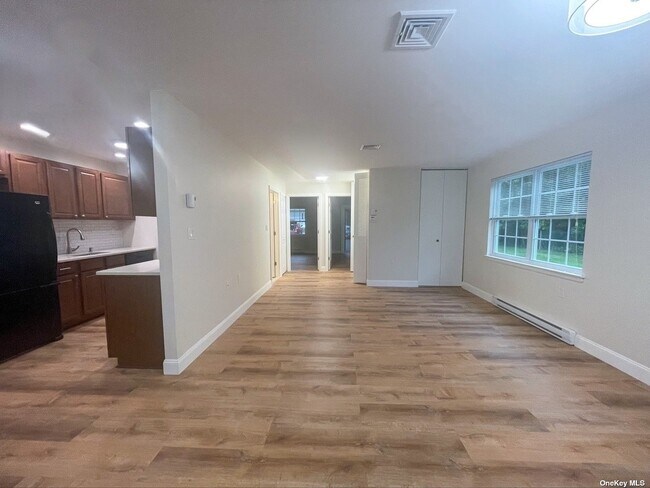 Building Photo - 275 Berwick Ct