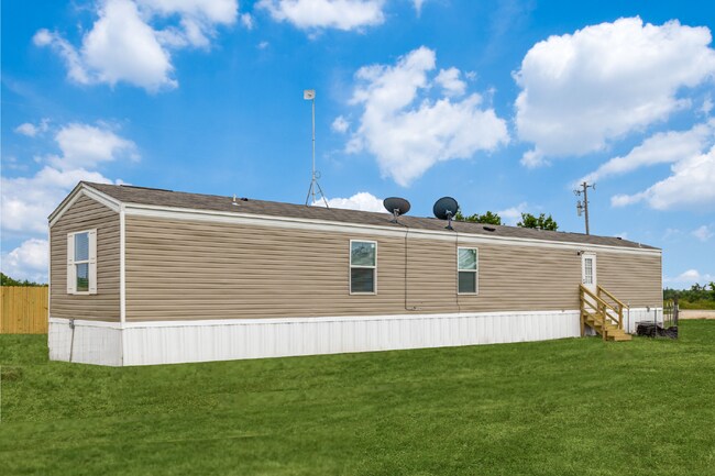 Foto del edificio - Charming 3-Bed, 2-Bath Mobile Home in Thor...