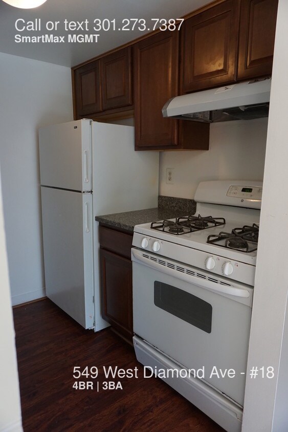 Foto del edificio - 549 W Diamond Ave