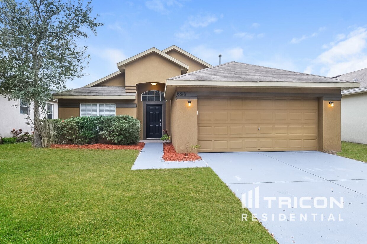 6816 Monarch Park Drive Apollo Beach FL House Rental in Apollo Beach