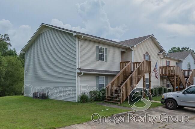 Building Photo - 484 Grey Hill Rd