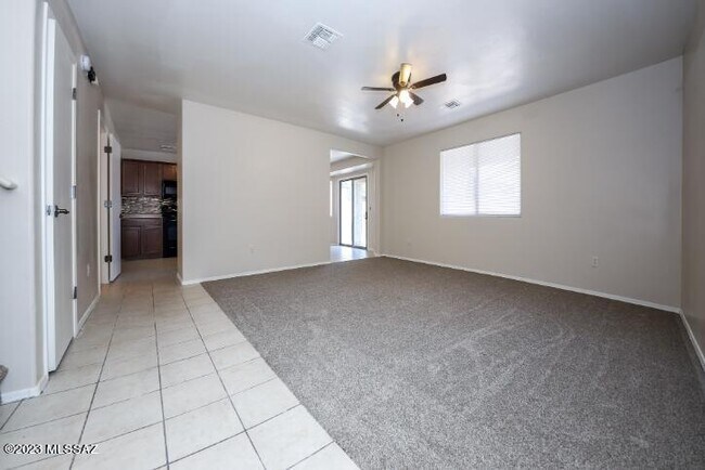 Building Photo - 6560 S Meadow Fescue Dr