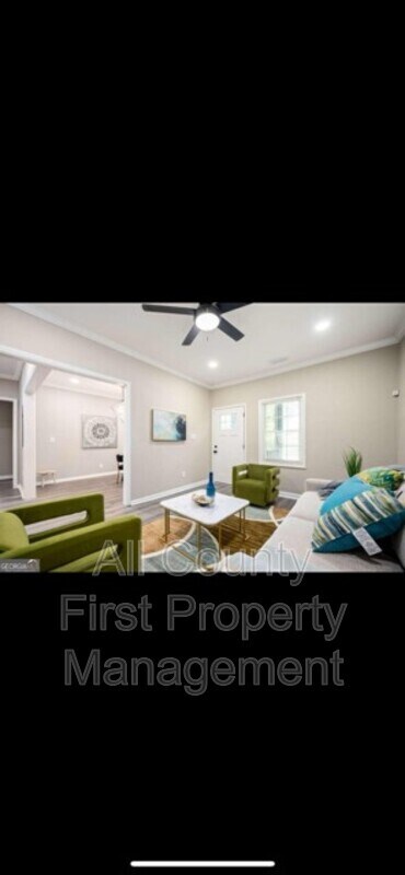 Building Photo - 1761 Richmond Ave SE