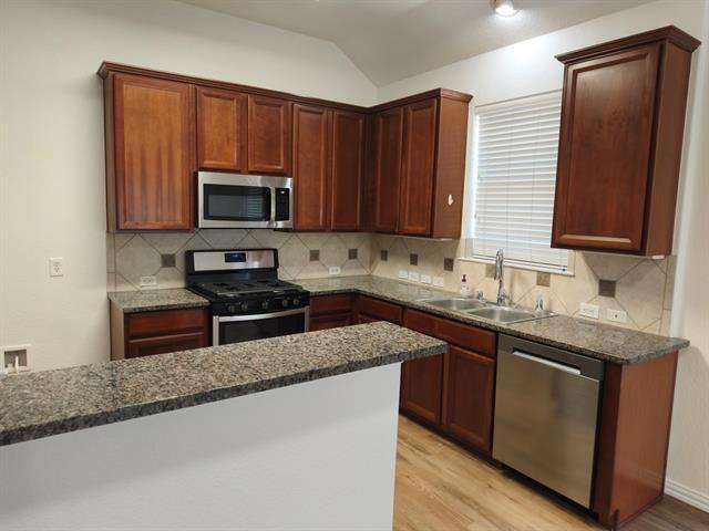Foto del edificio - 8572 Davis Dr