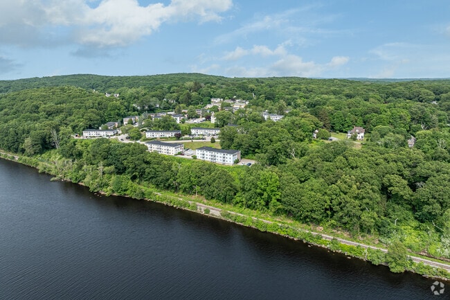 Aerial Photo - Thamesview Apartments