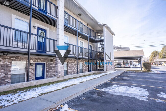 Building Photo - 909 N 500 W