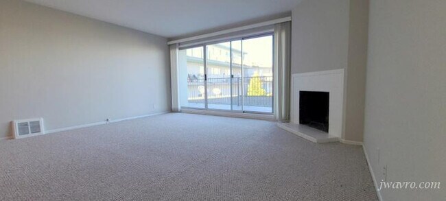 Building Photo - 755 Burnett Ave