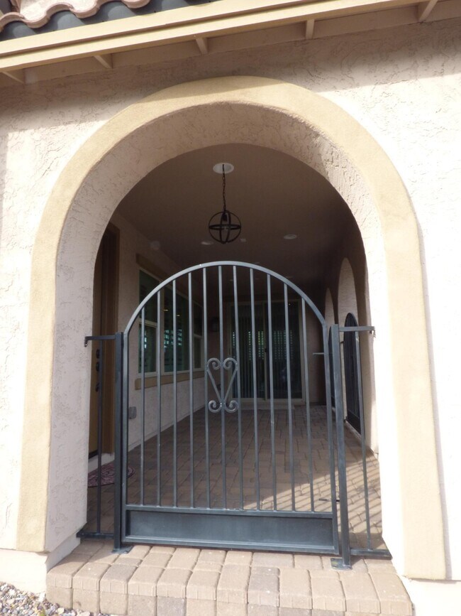 Foto del edificio - 4728 E Parkside Ln