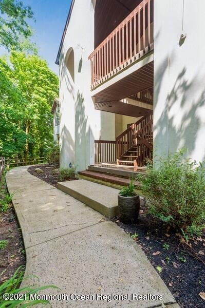 Building Photo - 61 Tower Hill Dr