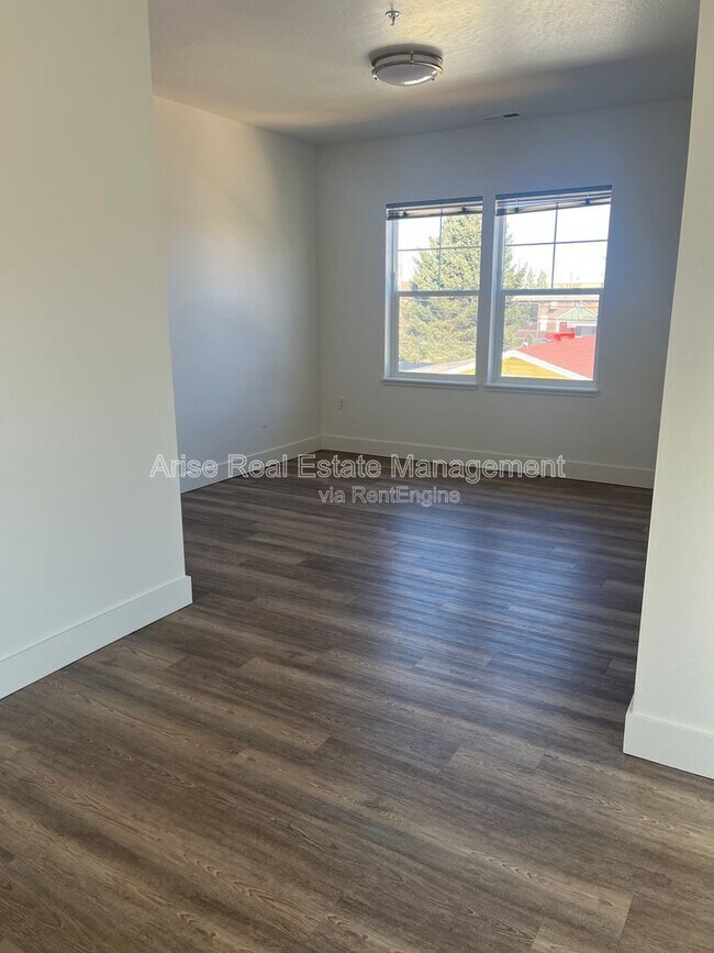 Foto del edificio - 1510 SW Juniper Ave