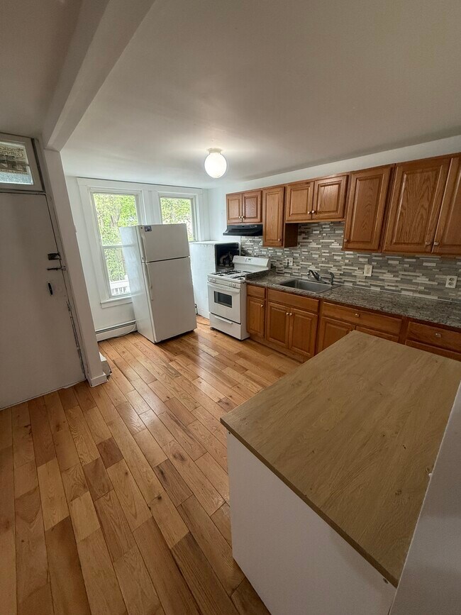 Foto del edificio - 509 Medford St