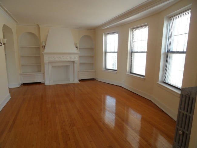 Foto del edificio - 1224 W Farwell Ave