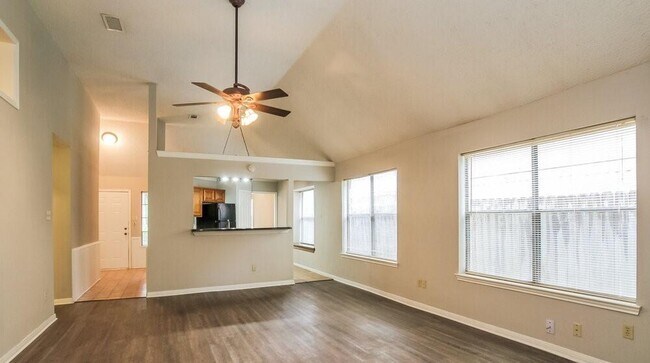Foto del edificio - 19511 Atascocita Shores Dr