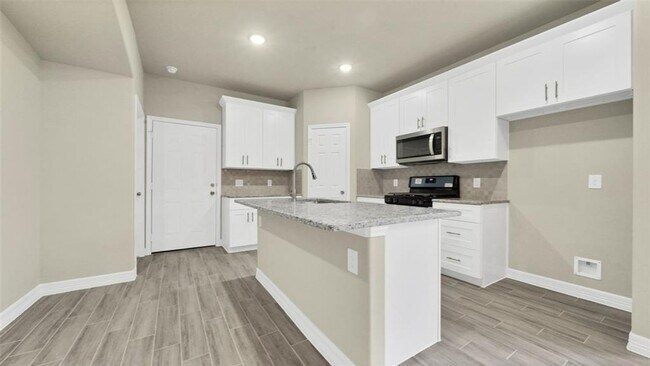 Building Photo - Charming 3BR House in Houston