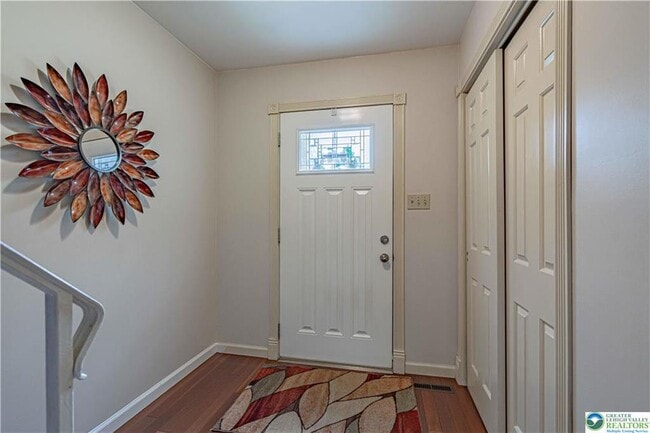 Building Photo - 4531 N Hedgerow Dr