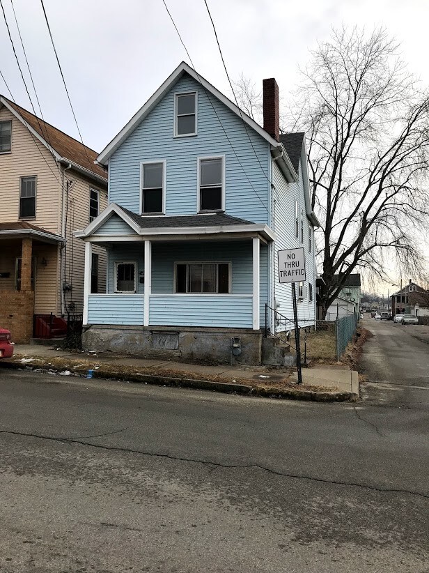 310 30th St, McKeesport, PA 15132 House for Rent in McKeesport, PA