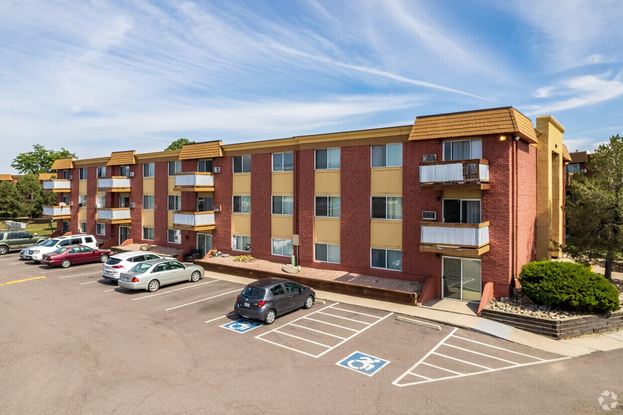 Villages at Woodmen 1629 E Woodmen Rd Colorado Springs, CO