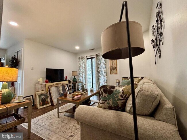 Foto del edificio - 101 Gregorys Way