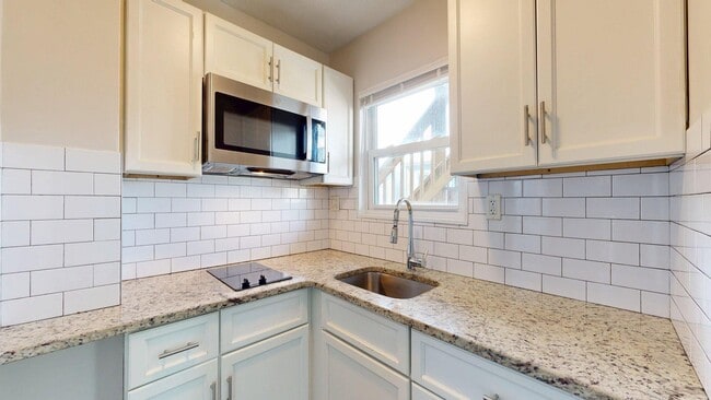Photo - 298 Meridian Street Apartment