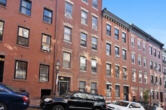 Building Photo - 35 Grove St