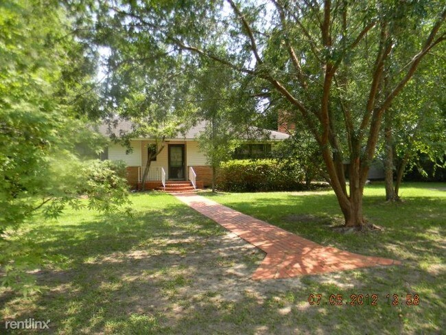 Foto del edificio - 3 br, 2 bath House - 423 W Marigold Ave