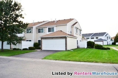 Building Photo - 9277 Inland Ln N