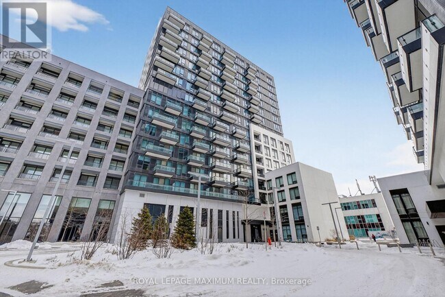 Photo du bâtiment - 8868 Yonge St