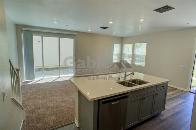 Foto del edificio - 27477 Boulderview Way