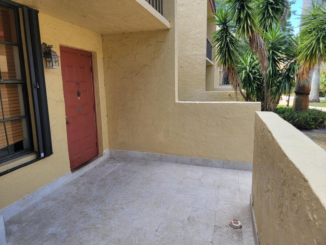 Photo - 791 Southeast 1st Way, Deerfield Beach, FL 33441 - 2 BR 2.5 BA condo