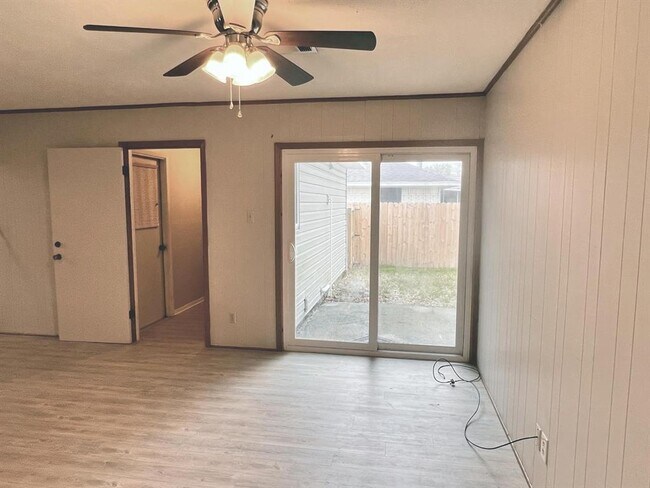 Foto del edificio - 1318 Pine Ln