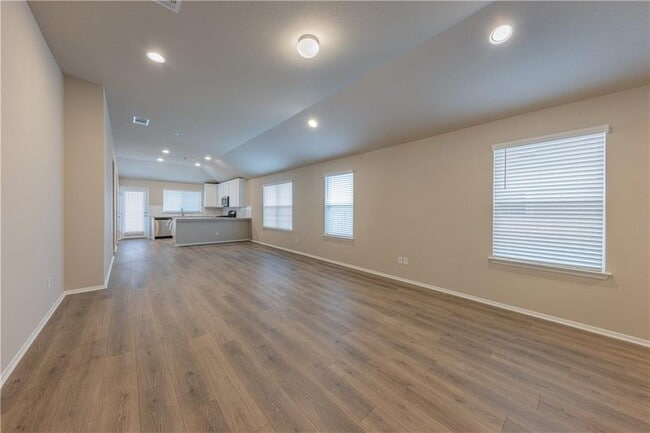 Building Photo - 5705 Respinto Dr