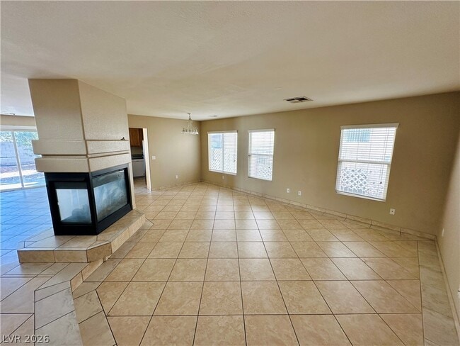 Building Photo - 964 Plantain Lily Ave