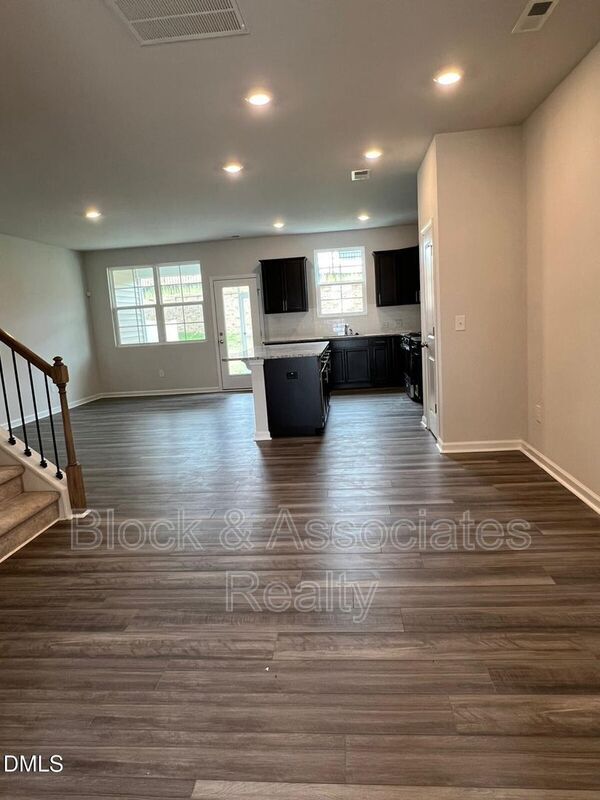 Foto del edificio - 1212 Pate Farm Ln