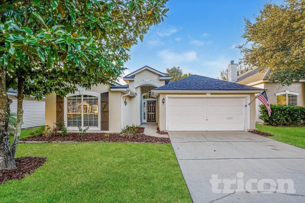 Primary Photo - 2450 Creekfront Dr