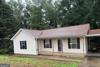 Building Photo - 573 Elrod Ave
