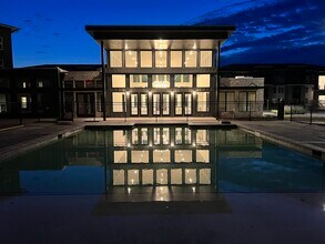 Building Photo - Wildhorse Flats