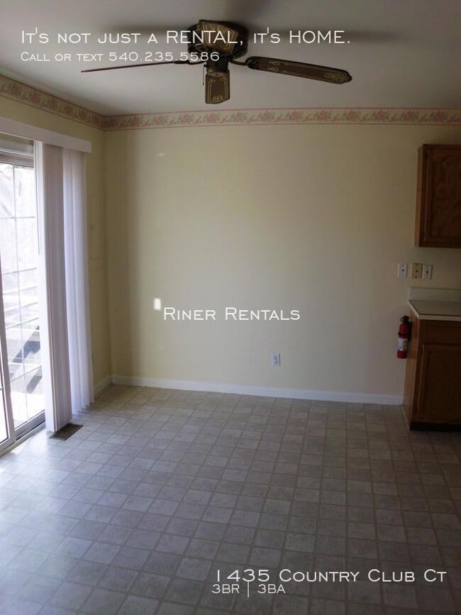 Building Photo - 1435 Country Club Ct