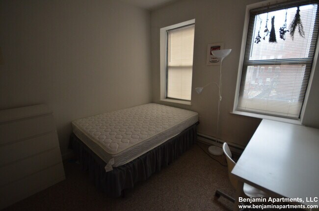 Foto del edificio - 772 Columbus Ave