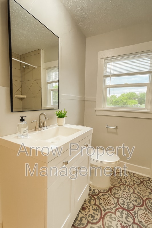 Building Photo - 2800 P St