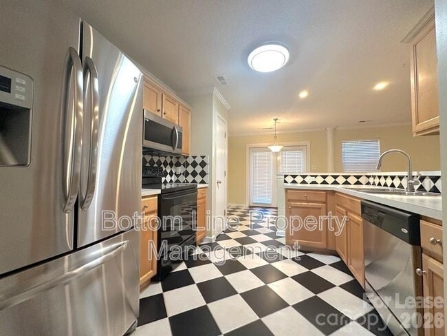 Building Photo - 131 Camforth Dr