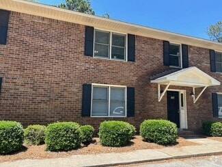Building Photo - 176 Gertrude Dr