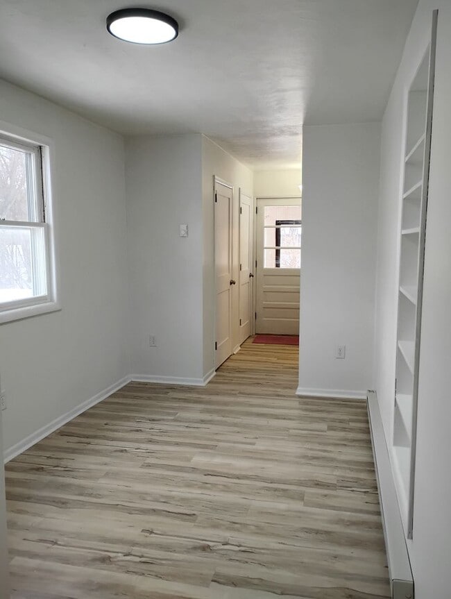 Building Photo - 150 McCauley Ave