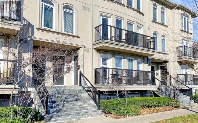 Photo du bâtiment - 118 Finch Ave W
