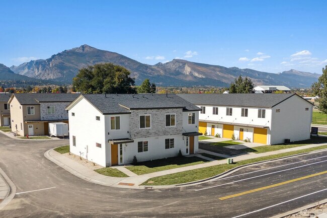 Foto del edificio - 445 Skeels Ave