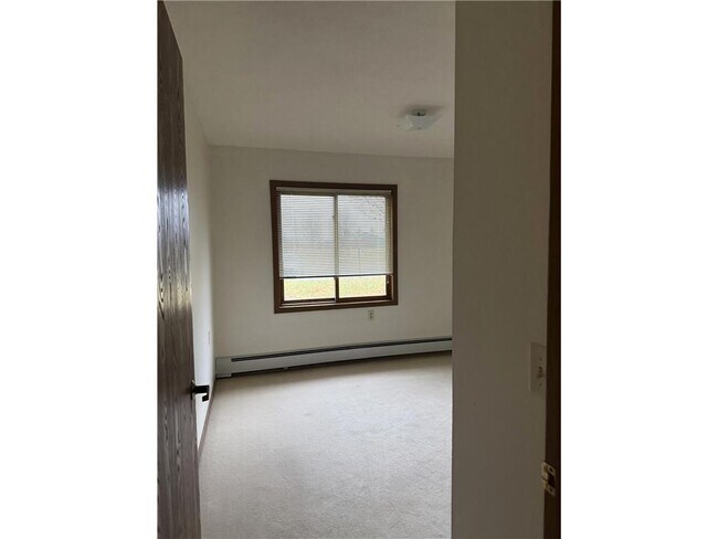 Foto del edificio - 611 Main St S