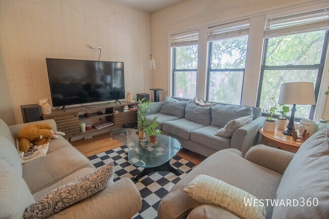 Foto del edificio - 2110 W 18th St
