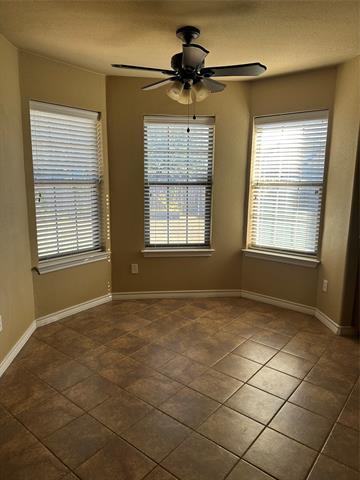 Building Photo - 9912 Shawnee Trail