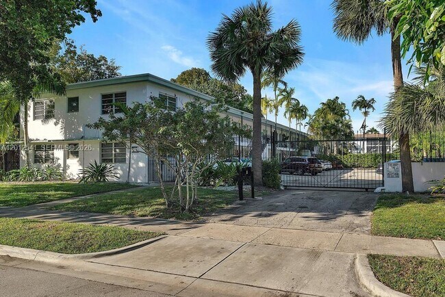 Foto del edificio - 645 NE 77th St
